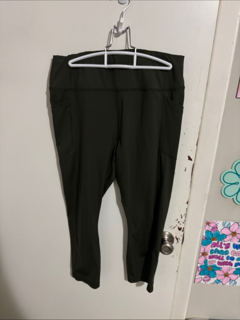 Women's L Avia Cropped Leggings Army Green - Polyester Blend
